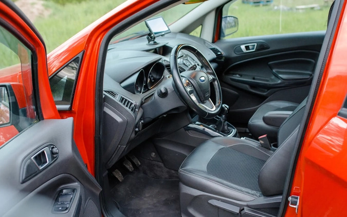 Ford EcoSport cena 38900 przebieg: 72000, rok produkcji 2015 z Ostrołęka małe 154